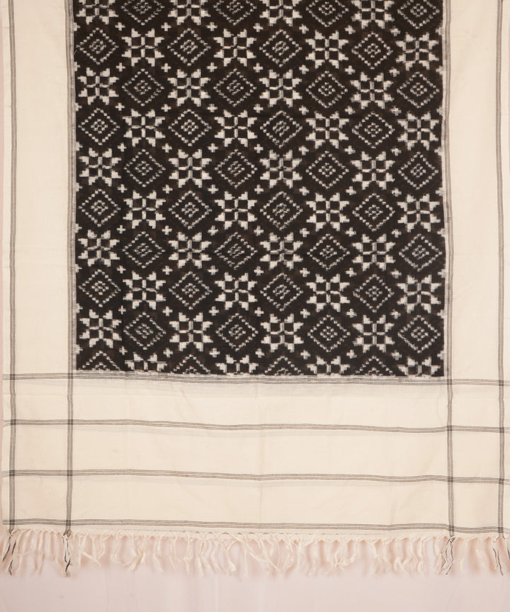 Black offwhite handloom pochampally ikat cotton teliyarumal dupatta