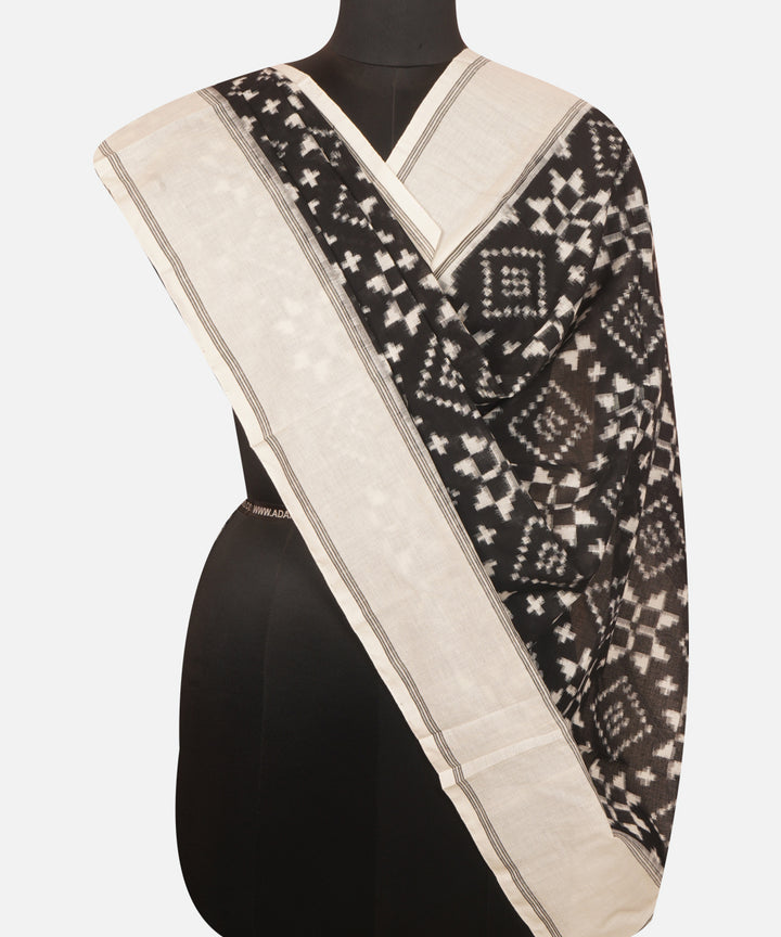 Black offwhite handloom pochampally ikat cotton teliyarumal dupatta