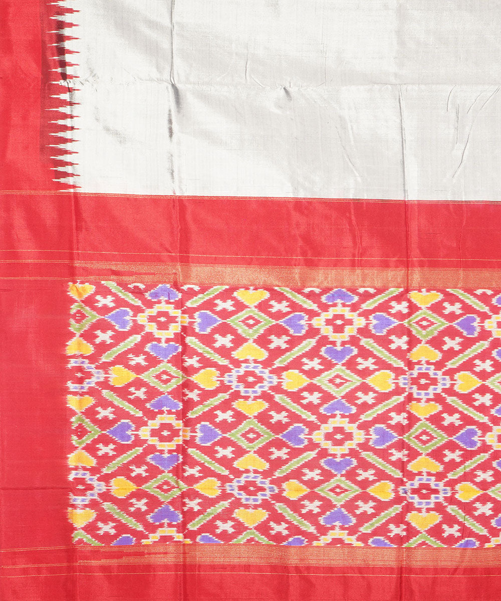 White maroon silk handwoven pochampally ikat saree