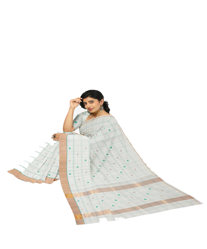 Offwhite checked cotton handwoven venkatagiri saree