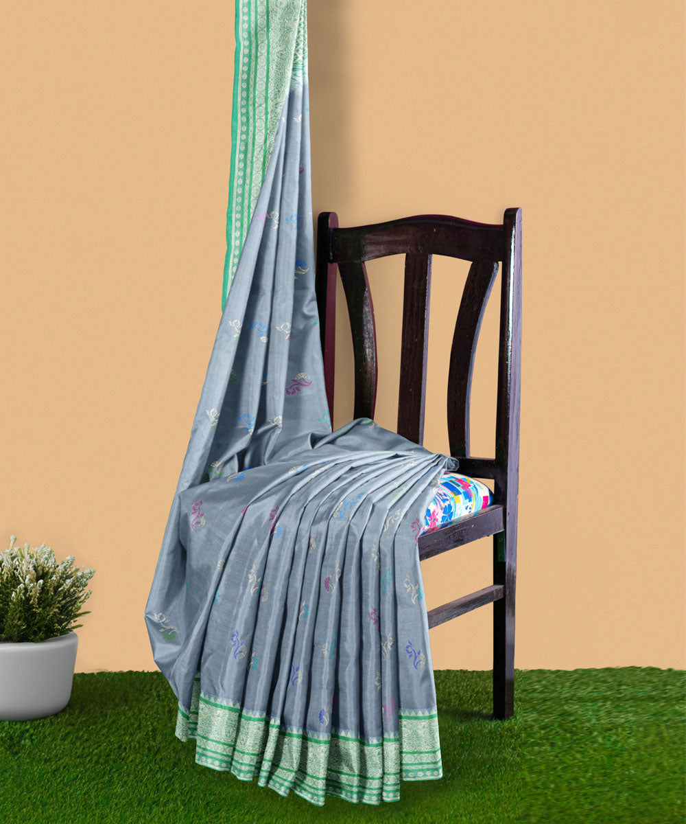 Ligth grey green silk handwoven venkatagiri saree