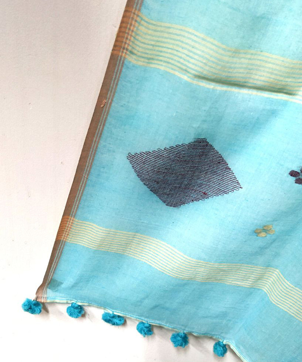 Sky blue handwoven cotton jamdani stole