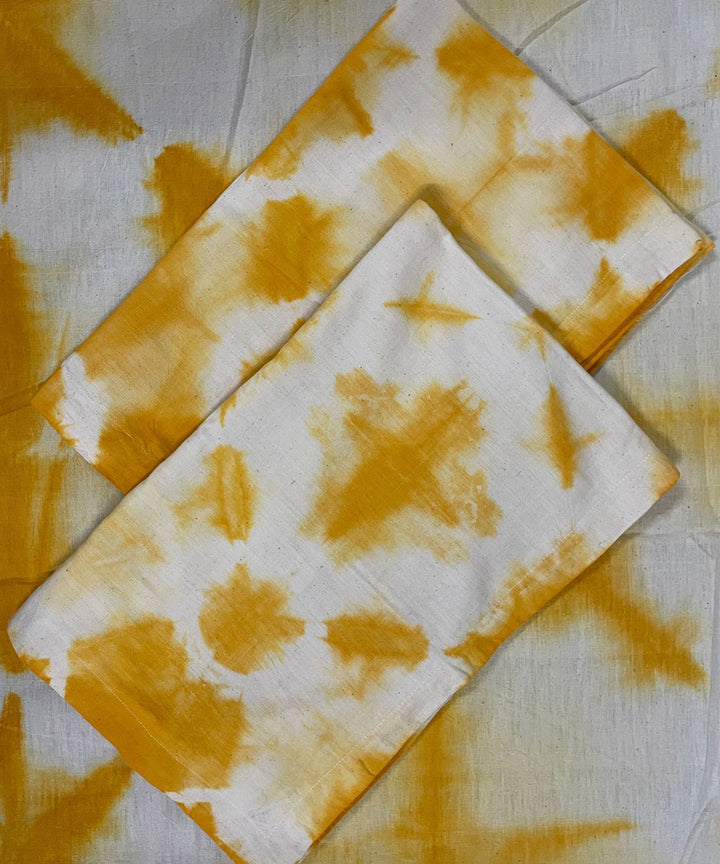 White yellow tie dye cotton handwoven bedsheet