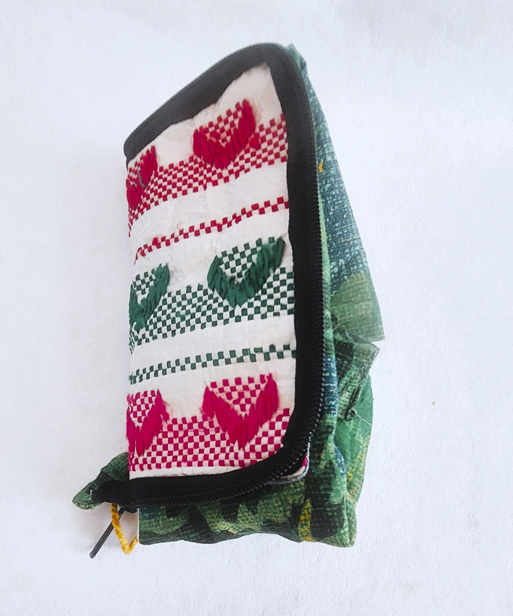 Green handcrafted shopping bag