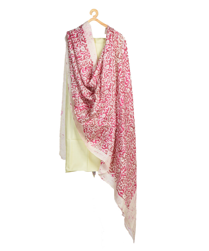 Pink beige bengal handwoven tie dye batik silk dupatta