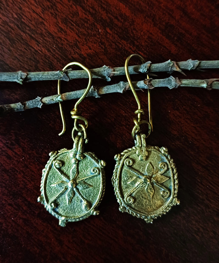 Handcrafted dokra earring