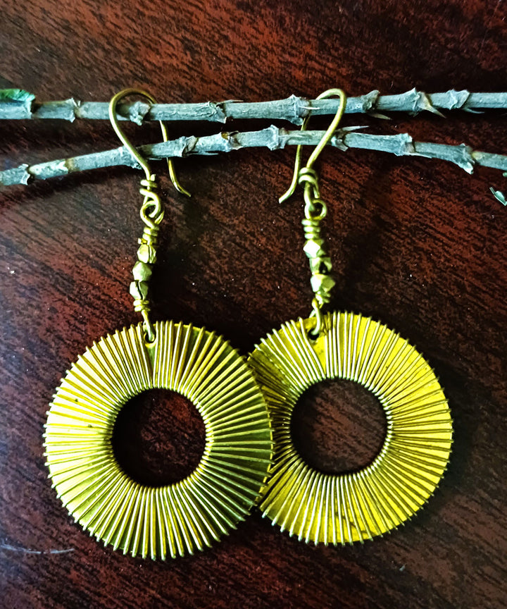 Handcrafted dokra ring earring
