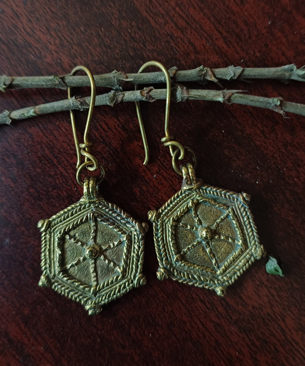 Handcrafted dokra earring