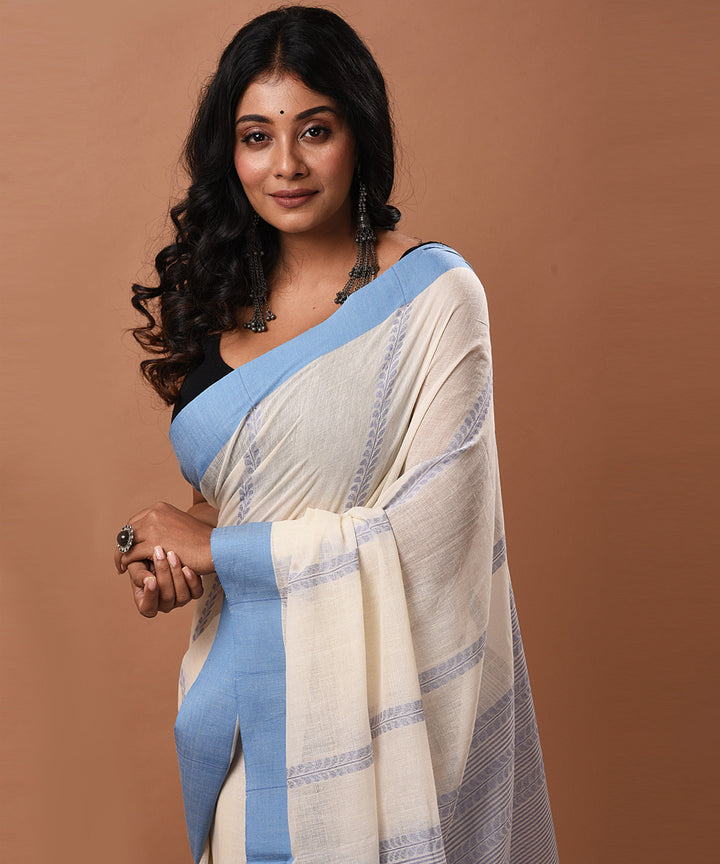 Blue and white handwoven cotton jamdani saree