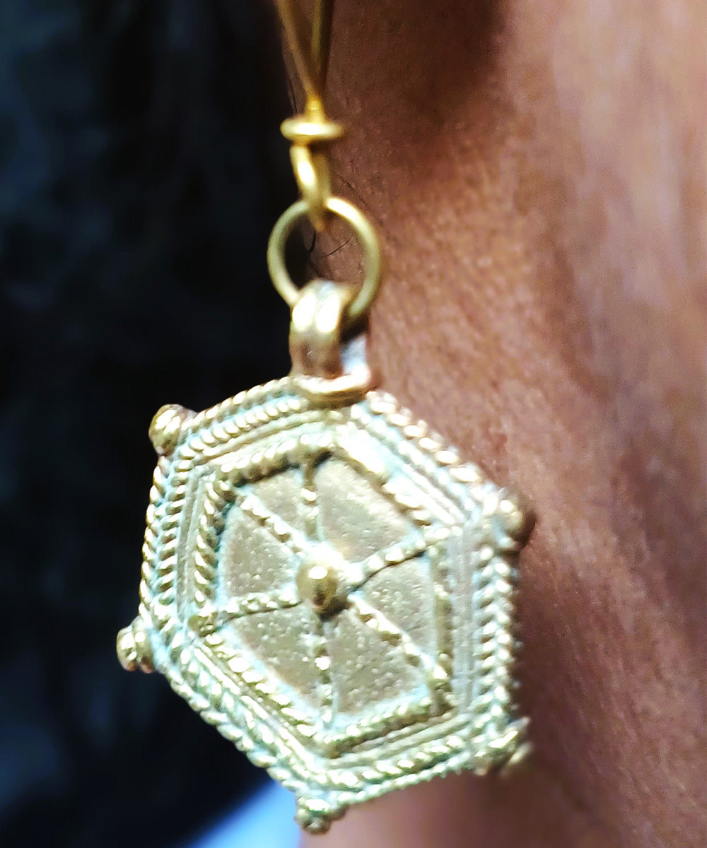 Handcrafted dokra earring