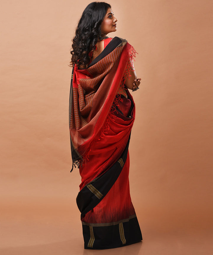 Red handwoven cotton jamdani saree