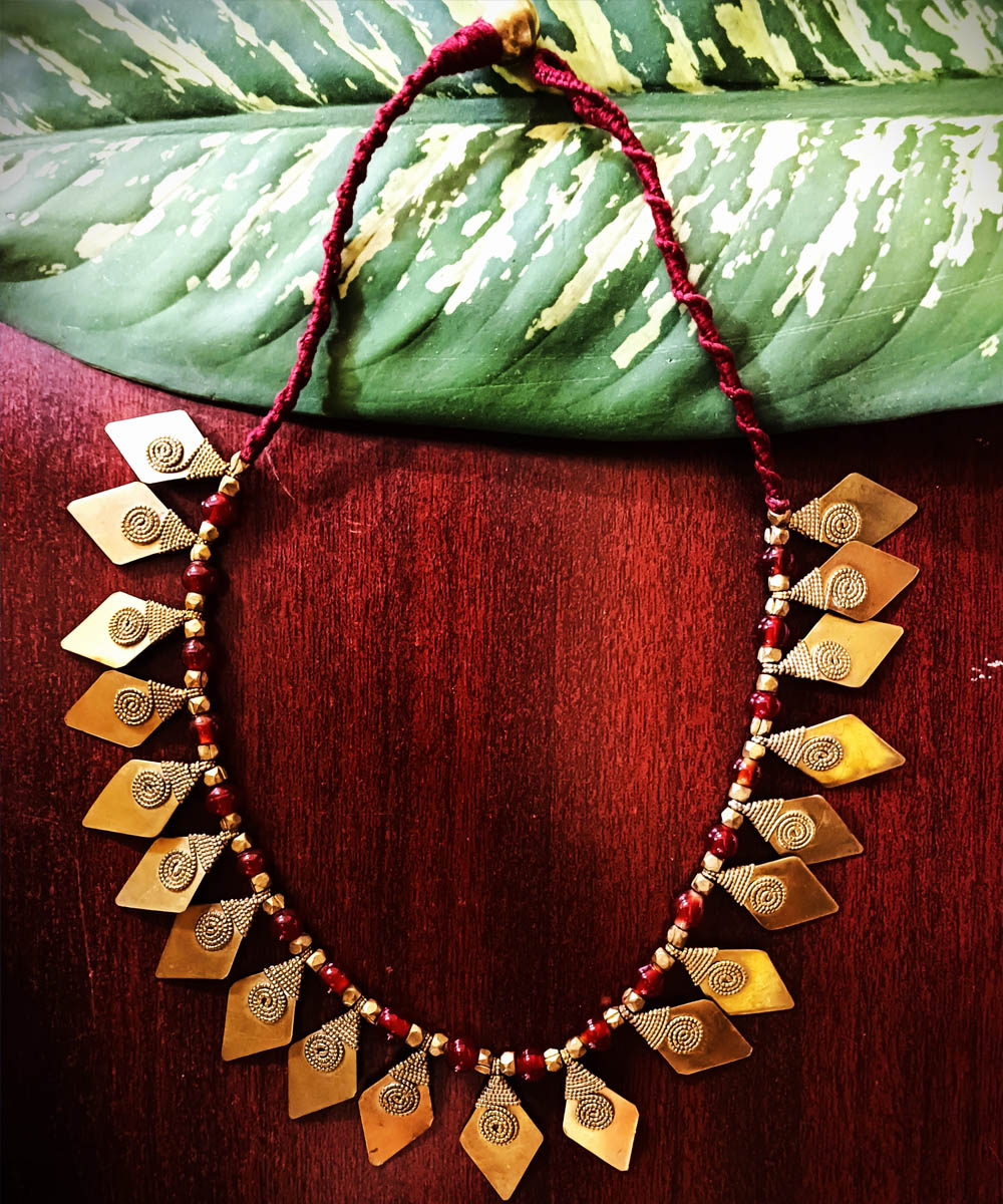 Maroon handcrafted dokra necklace