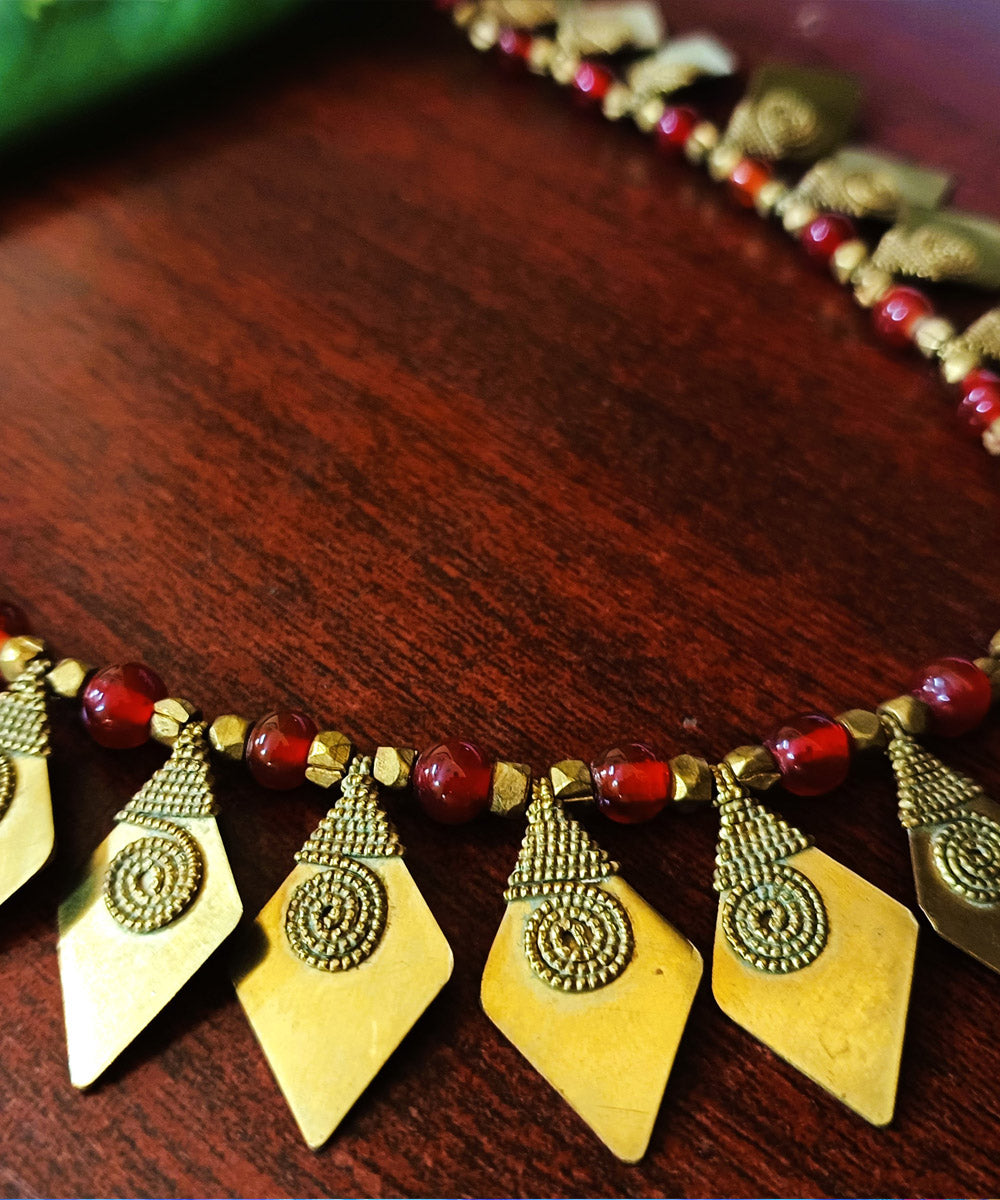 Maroon handcrafted dokra necklace