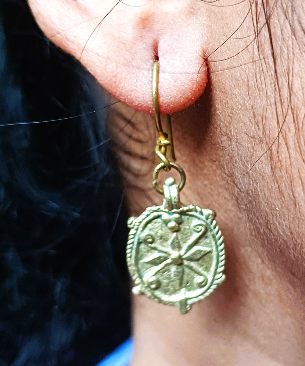 Handcrafted dokra earring