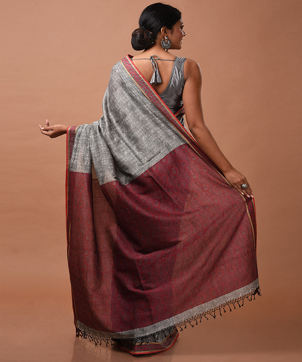 Grey handloom cotton jamdani saree