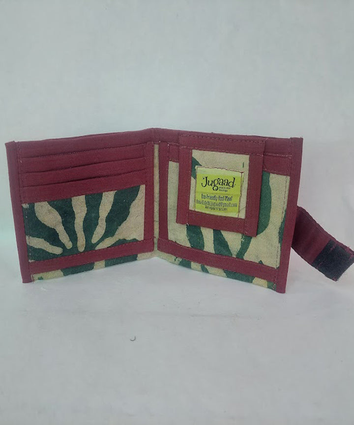 Green hand crafted cotton wallet