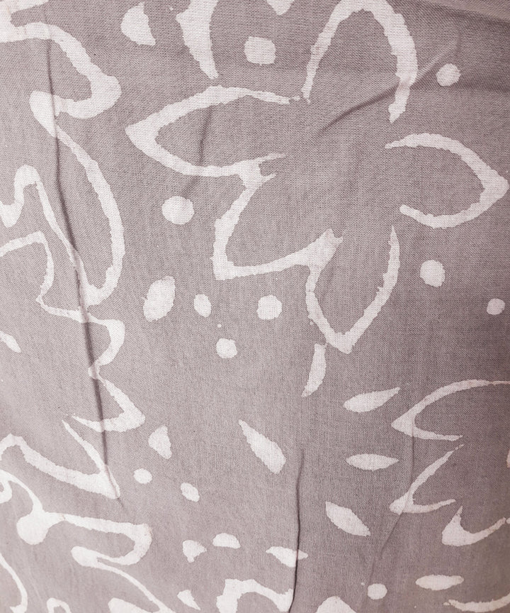 Grey maroon handblock print kota doriya cotton dabu saree