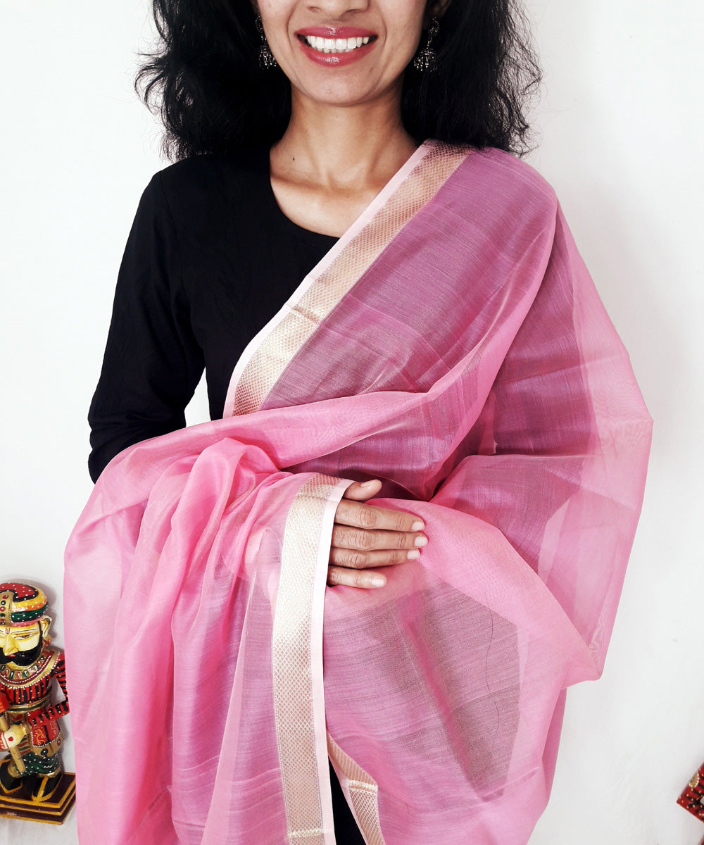 Pink handloom maheshwari silk dupatta with zari border