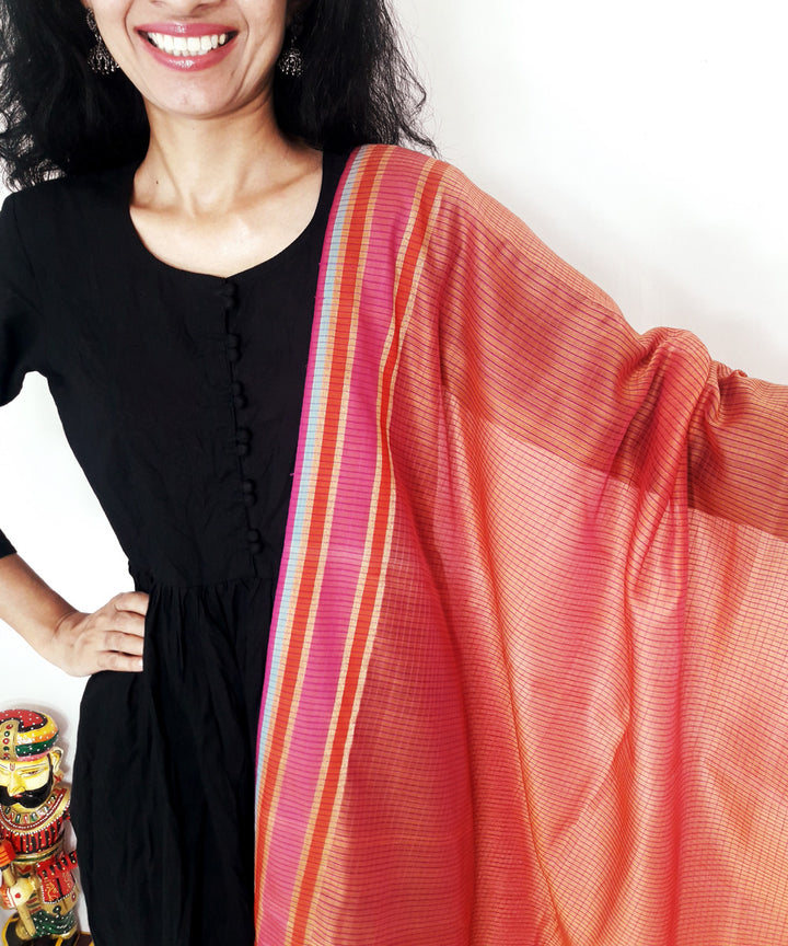 Pink handloom maheshwari silk stole with zari border