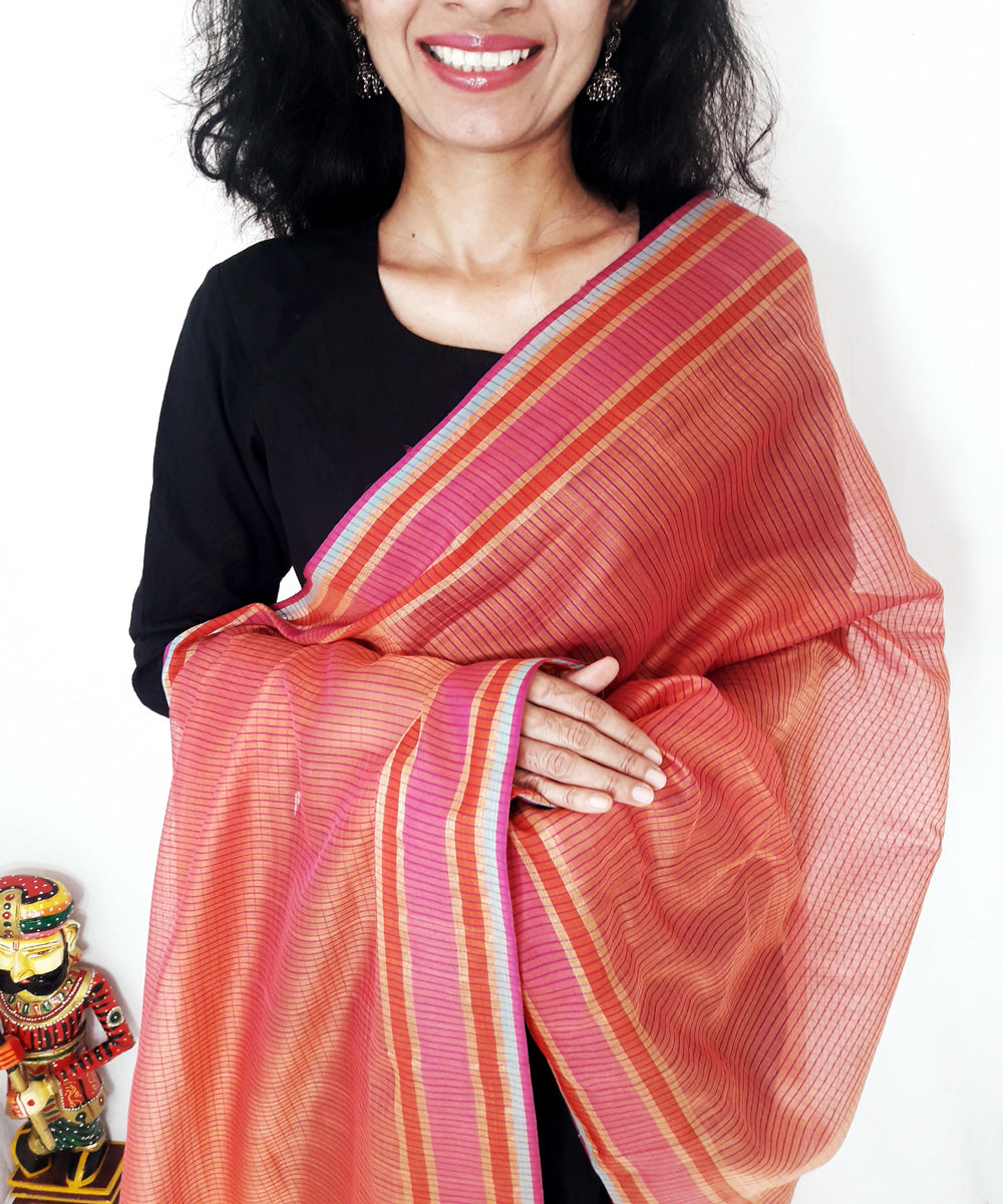Pink handloom maheshwari silk stole with zari border