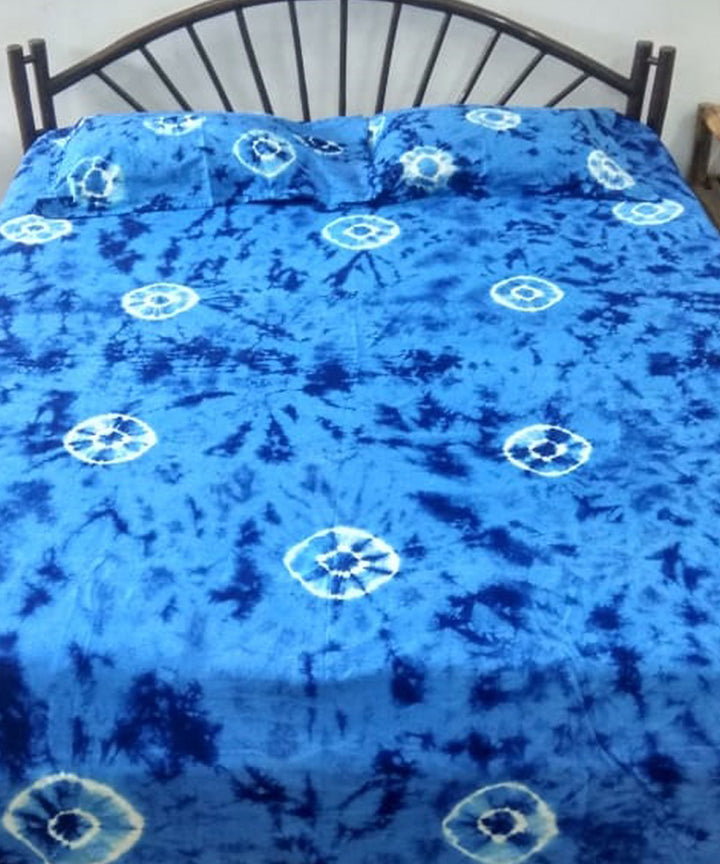 Sky blue handcrafted tie dye cotton double bedsheet