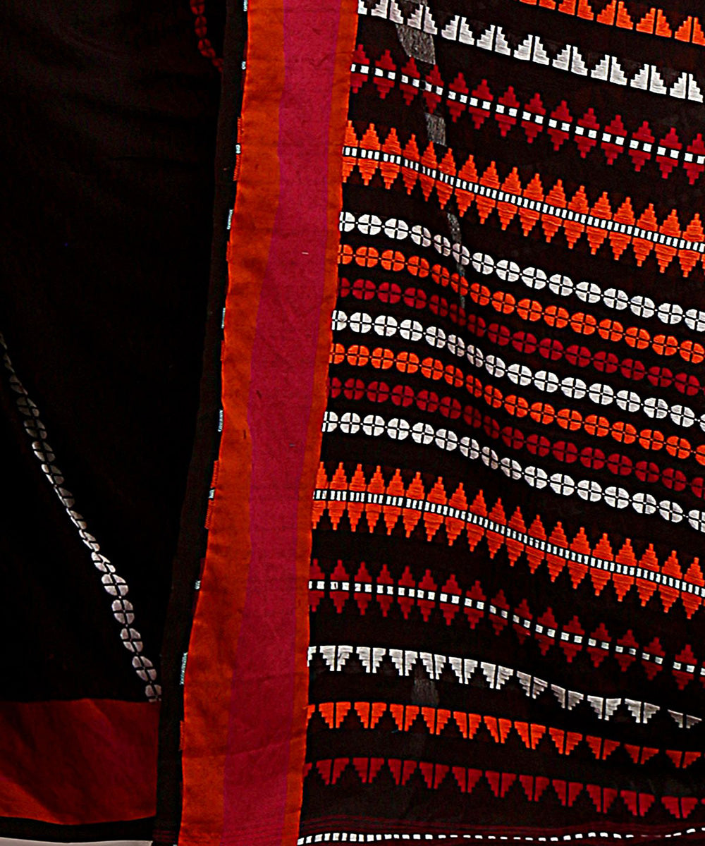 Black maroon handwoven begumpuri cotton bengal saree
