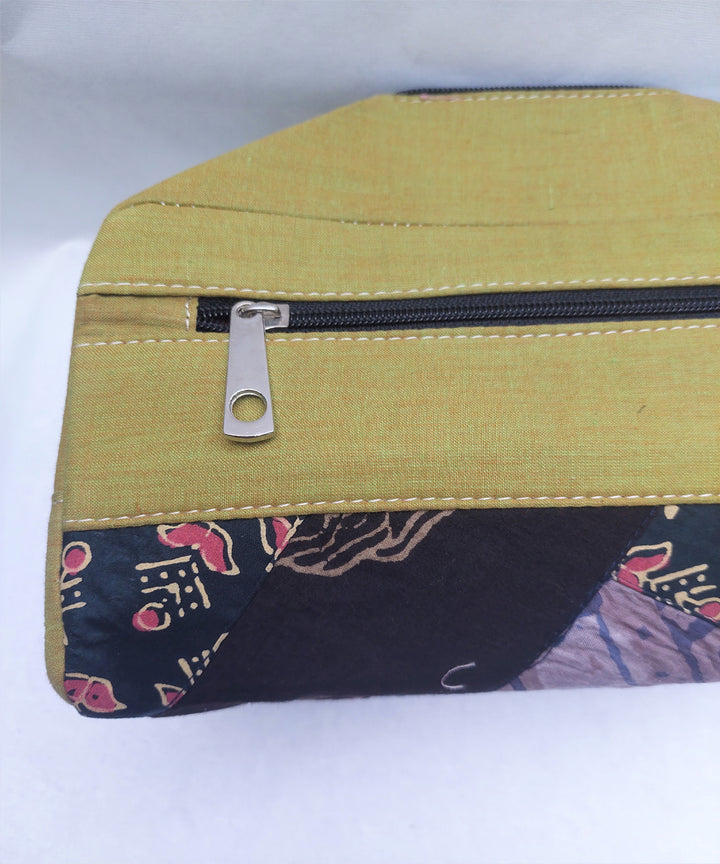 Green handcrafted cotton canvas pouch