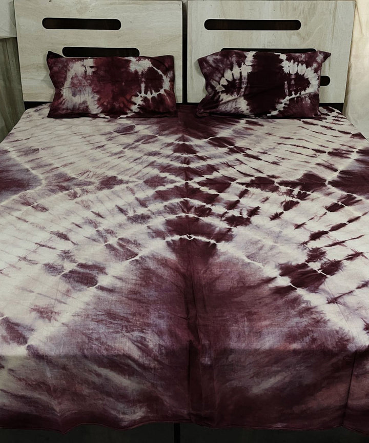 White burgundy tie dye cotton handwoven bedsheet