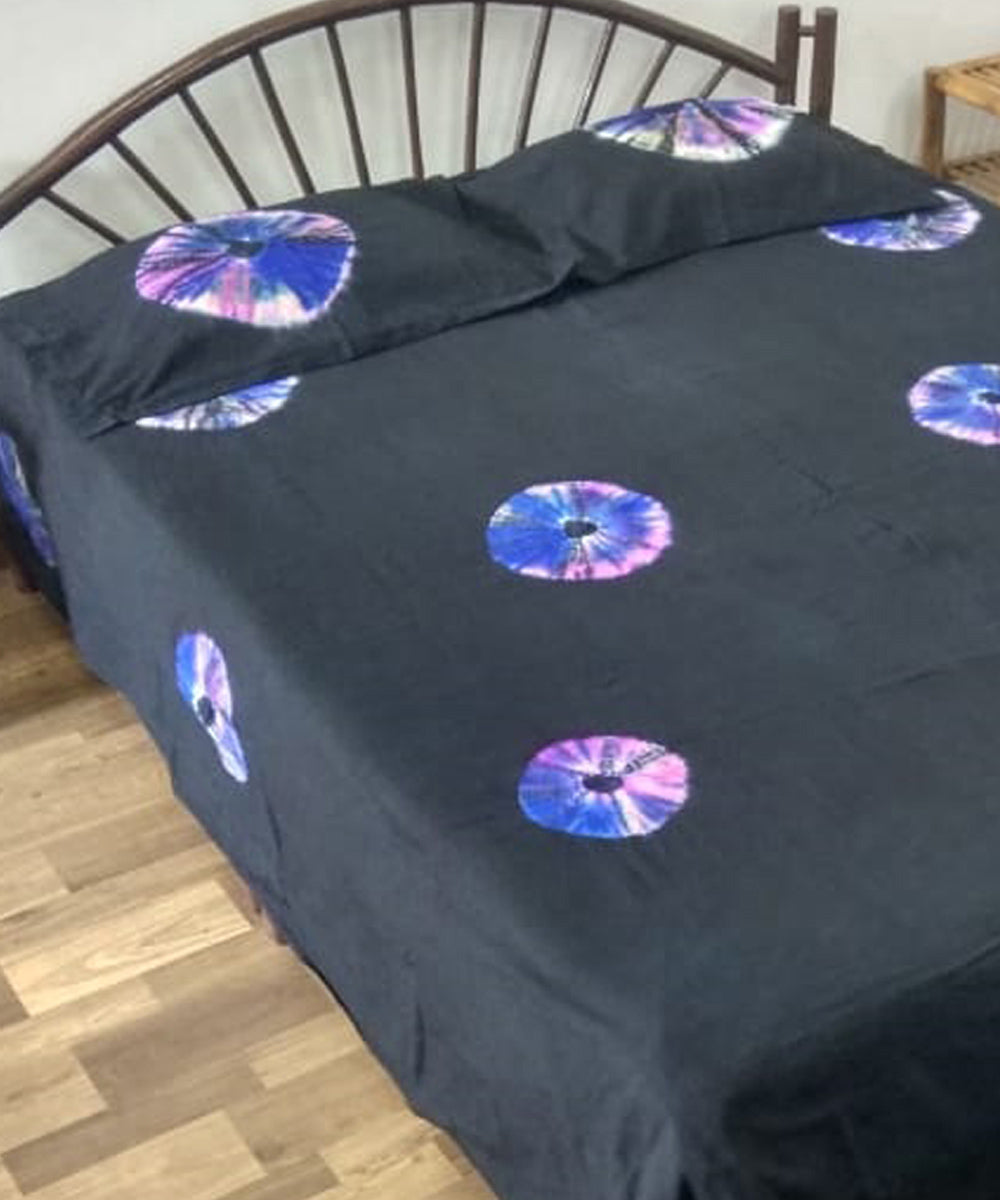 Black multicolour handcrafted tie dye cotton double bedsheet