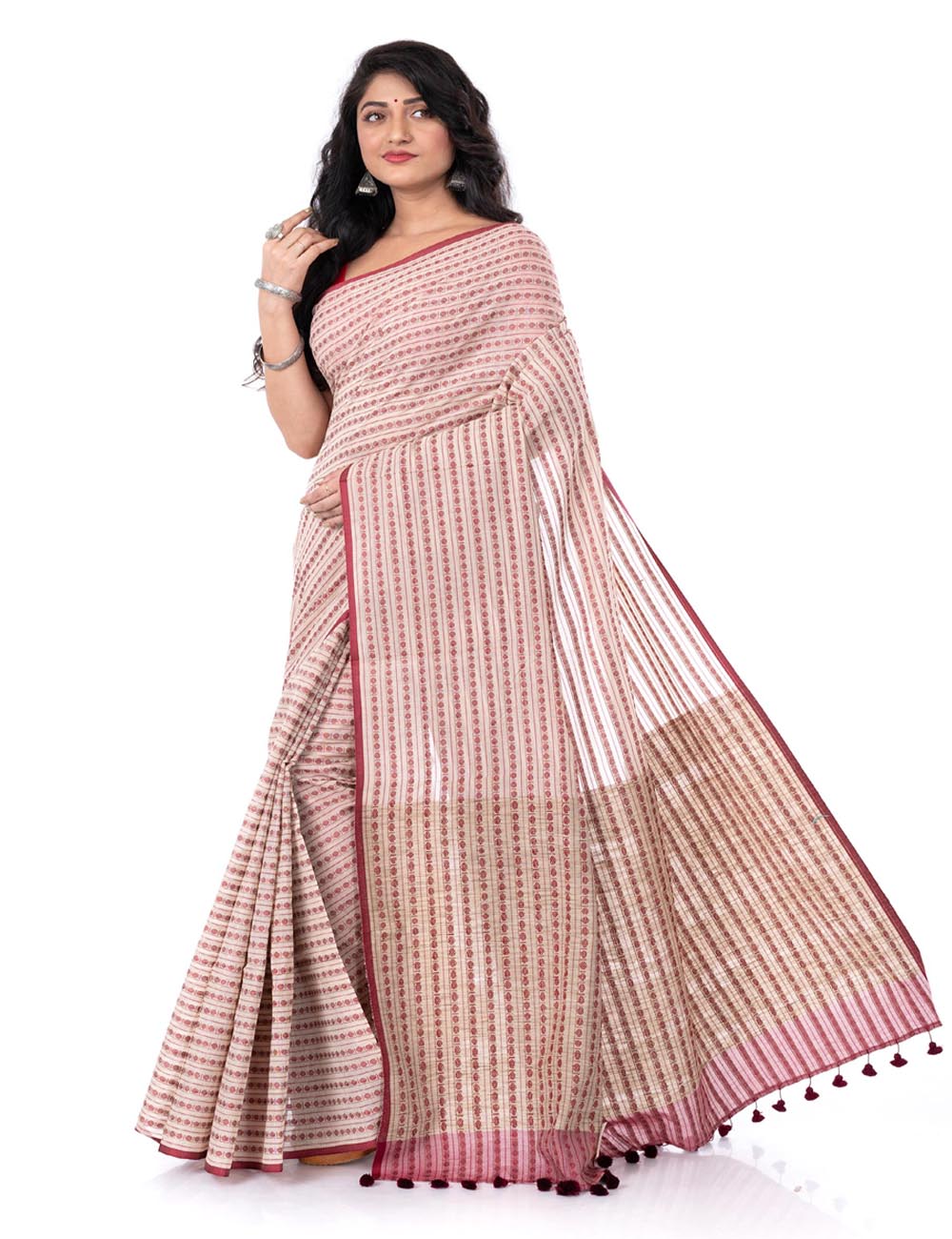 Brown offwhite handloom bengal cotton tangail saree