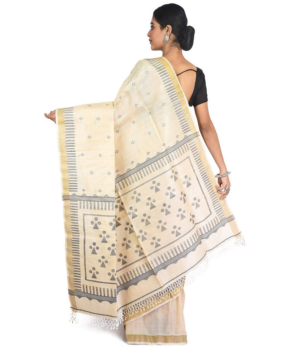 Off white bengal handwoven mulberry silk jamdani saree