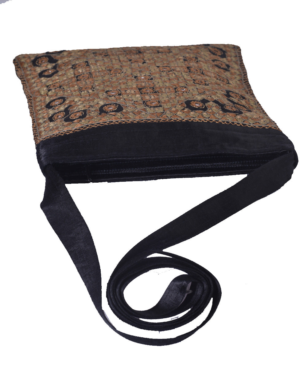 Black beige hand embroidery mashroo cross body bag
