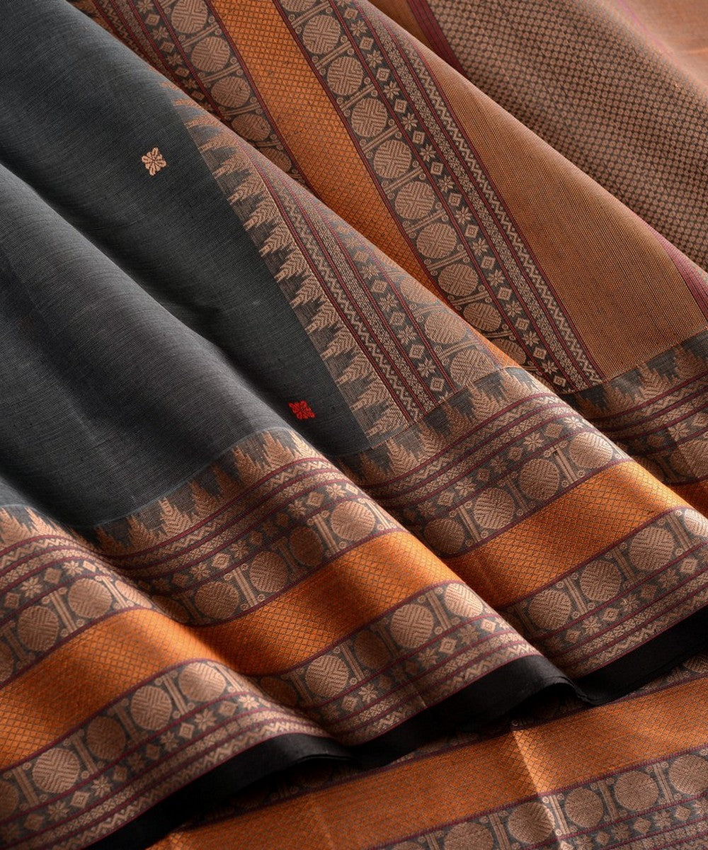 Grey butta handwoven kanchi cotton saree