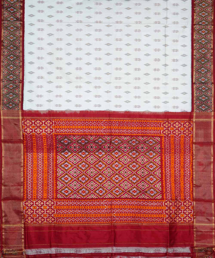 White maroon handwoven silk pochampally ikat saree