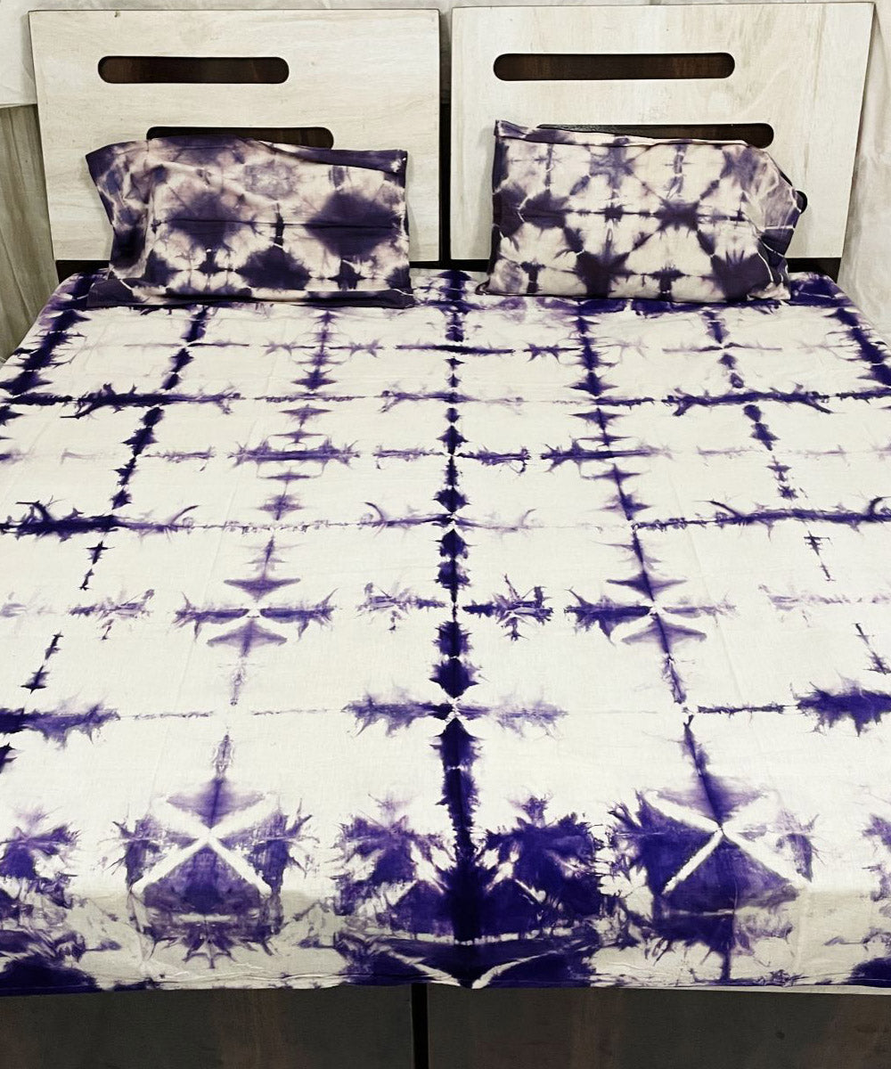 White aubergine tie dye cotton handwoven bedsheet