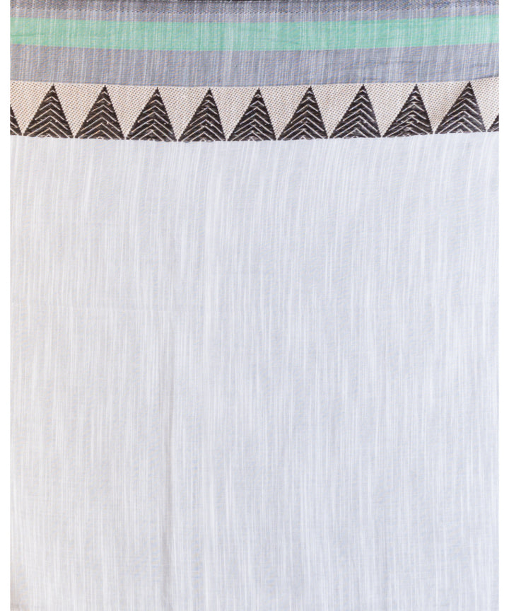 White and grey handwoven bengal cotton begumpuri saree
