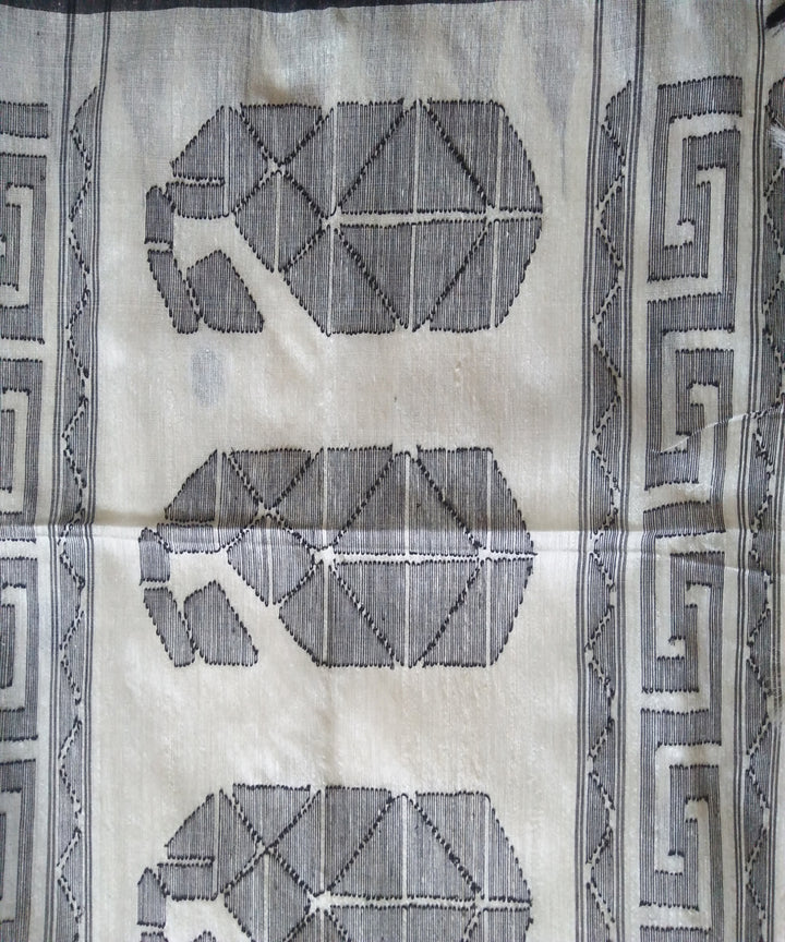Off white black handwoven bengal matka silk jamdani saree