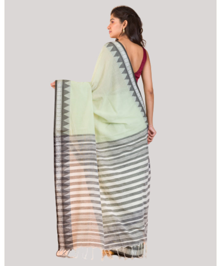 Light mint green handwoven bengal cotton saree