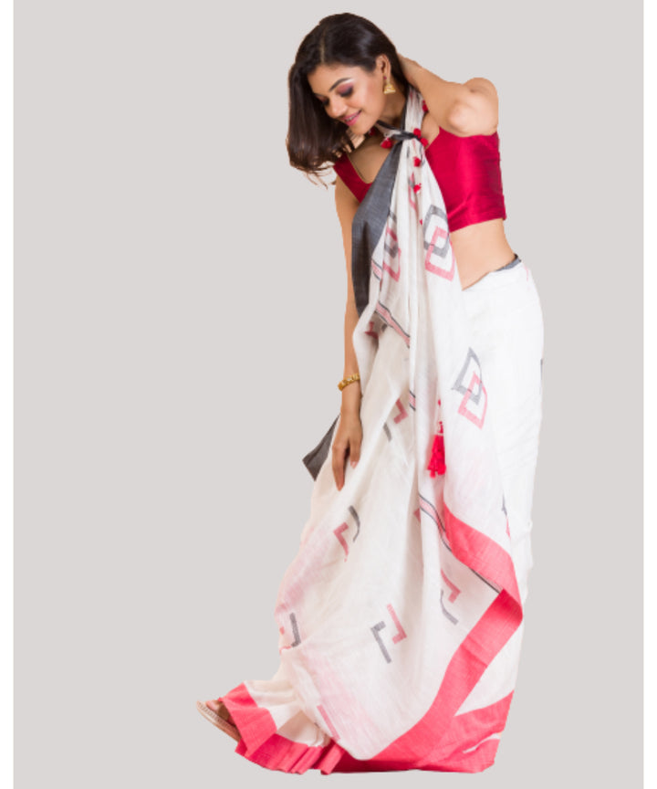 White red black handwoven bengal cotton jamdani saree