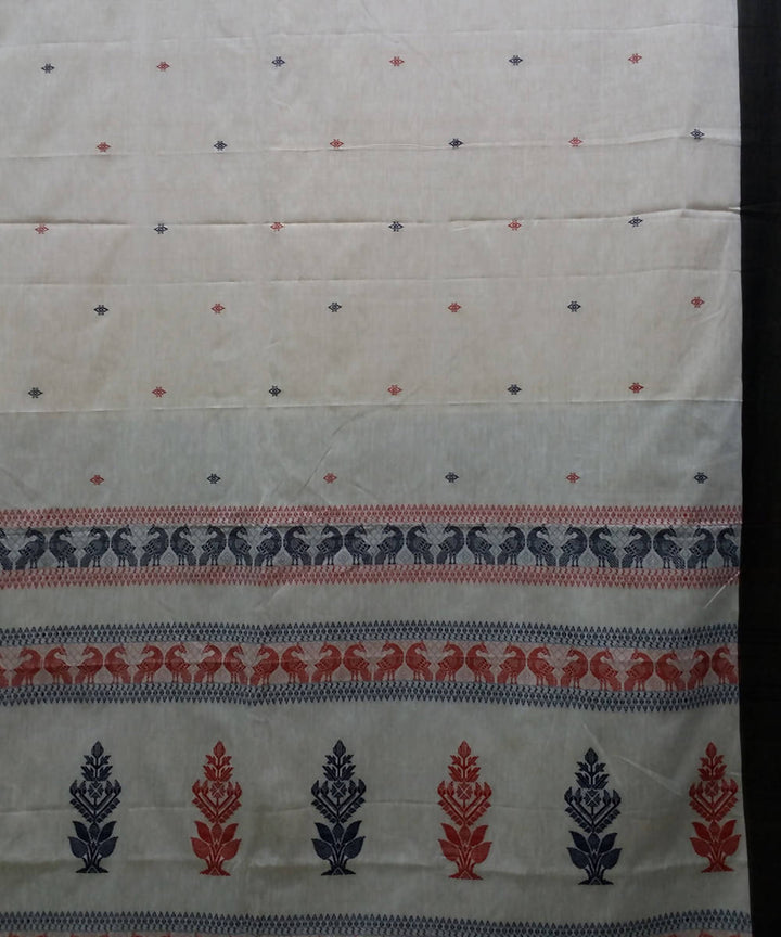 Light beige handspun handwoven cotton bengal saree