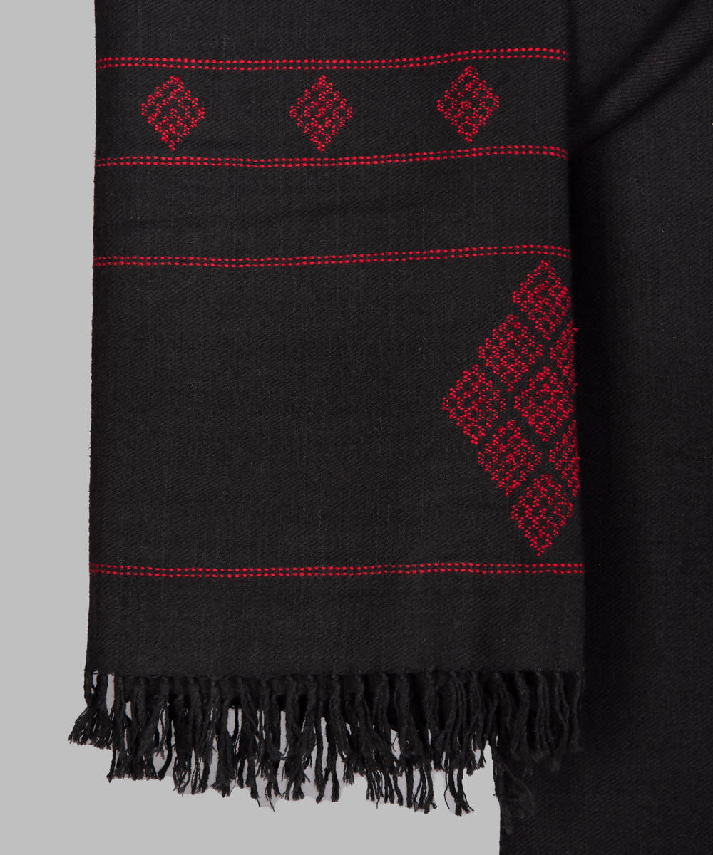 Black red handwoven panchachuli wool mernotops shawl