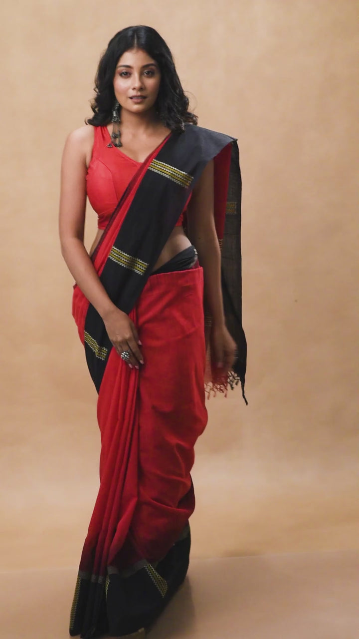 Red handwoven cotton jamdani saree