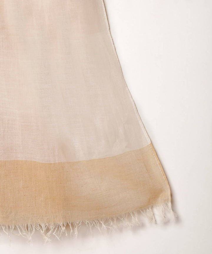 Cream white handwoven fulia cotton multicolour checks stole