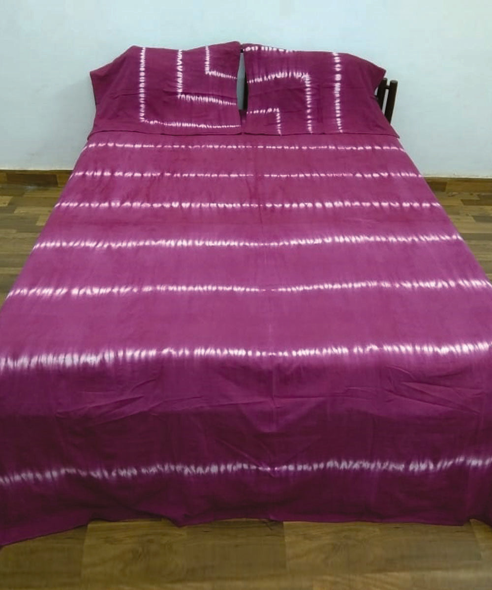 Dark pink handcrafted tie dye cotton double bedsheet