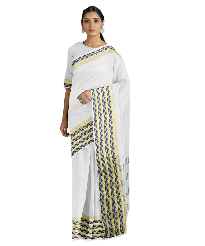 Tantuja white handloom tangail cotton sari