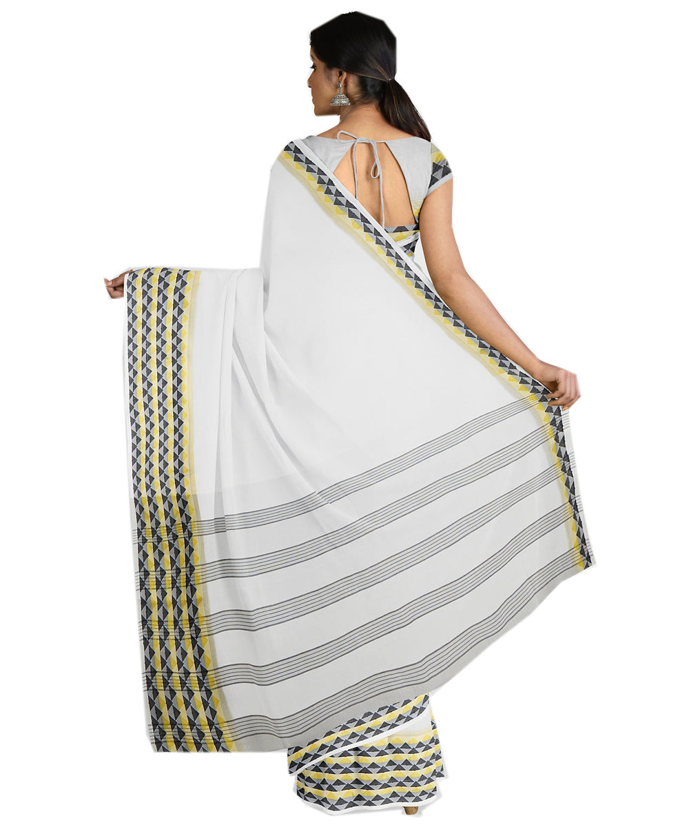 Tantuja white handloom tangail cotton sari