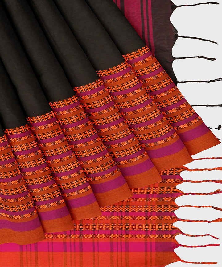 Tantuja black red handwoven shantipuri cotton sari