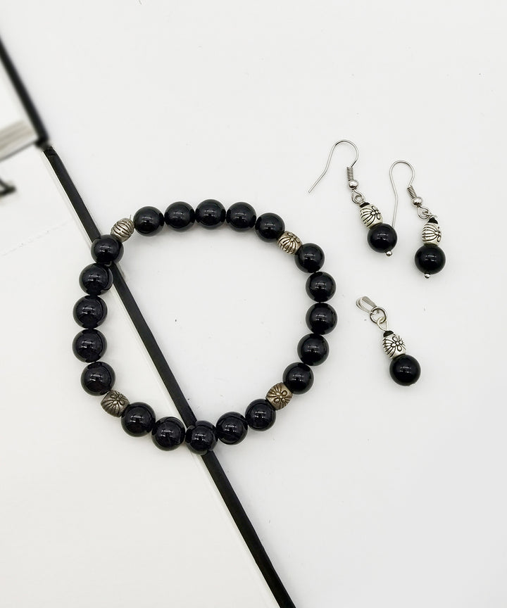 Black handcrafted black onyx gemstone bracelet pendant earring set
