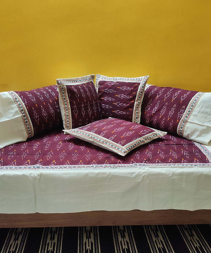 Maroon handwoven pochampally ikat cotton diwan set