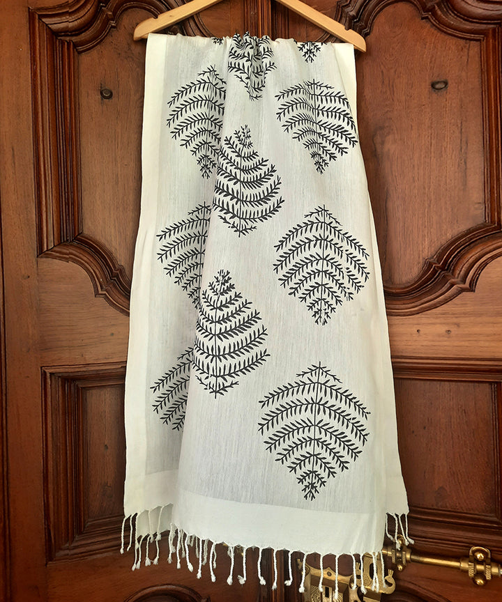 White black leaf handblock printed cotton silk stole